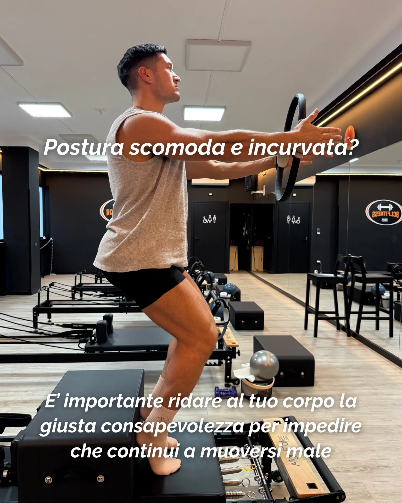 Esercizio di Pilates Reformer per la postura